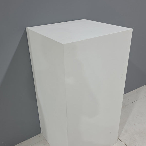 Column 48 x 24 x 24