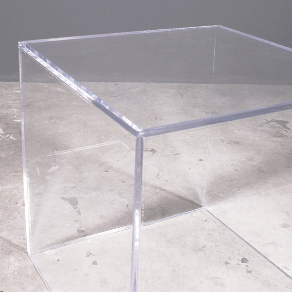 Plexi cube 22 x 22 x 22