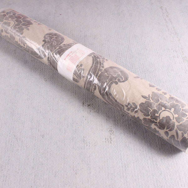 Wallpaper 5 Gray Damask