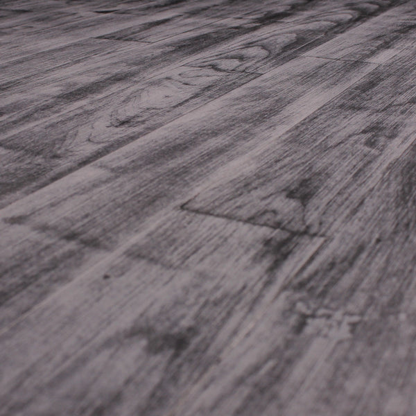 Floor 16 Vintage Black