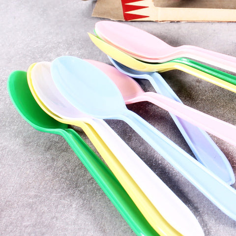 Retro Plastic Spoons