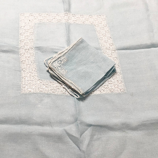Table Cloth Blue Vintage