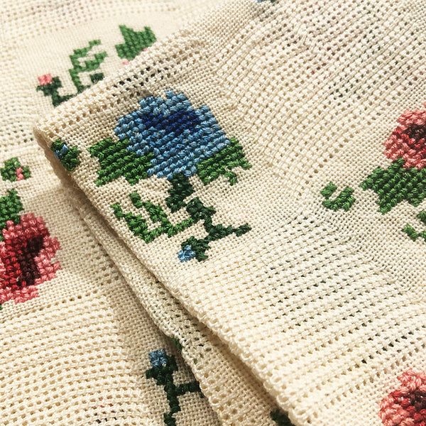 Placemat with Napkin Skoures