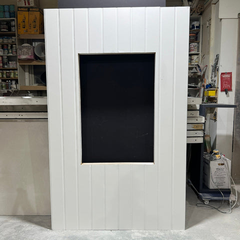 Wainscot wall 8ft window