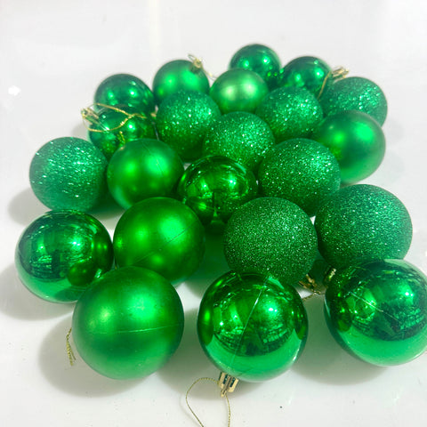 Ornament Set Green