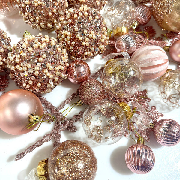 Ornament Set Light Pink