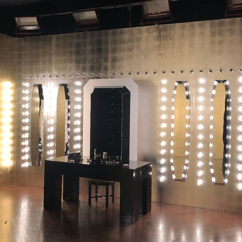 Silver Leaf Wall 10 x 15