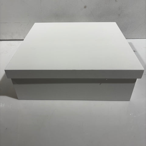 Box with lid 18 x 18 x 6