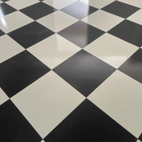 Checker floor panels 23 x 23 White