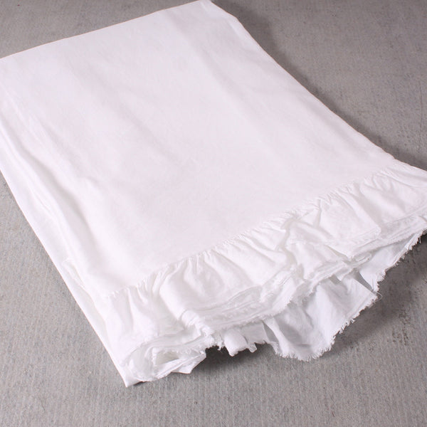 Table Cloth Volant