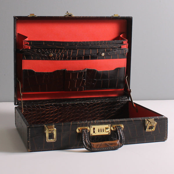 Hildegarde Suitcase