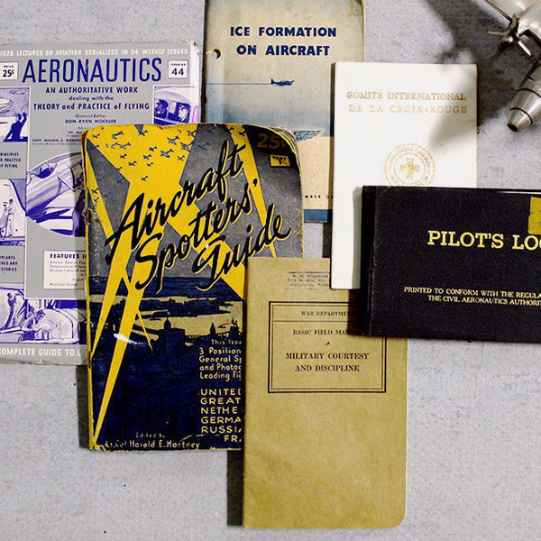 Pamphlet Aircraft Set