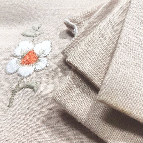 Table Cloth with Napkin Daisy