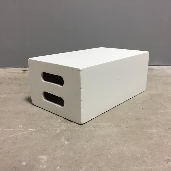 Apple box white 19 3/4 x 11 3/4 x 8