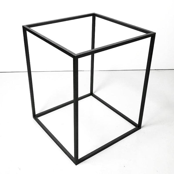 Steel cube 30 x 24 x 24